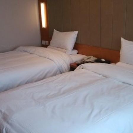Ji Hotel Urumqi Hongshan Branch エクステリア 写真