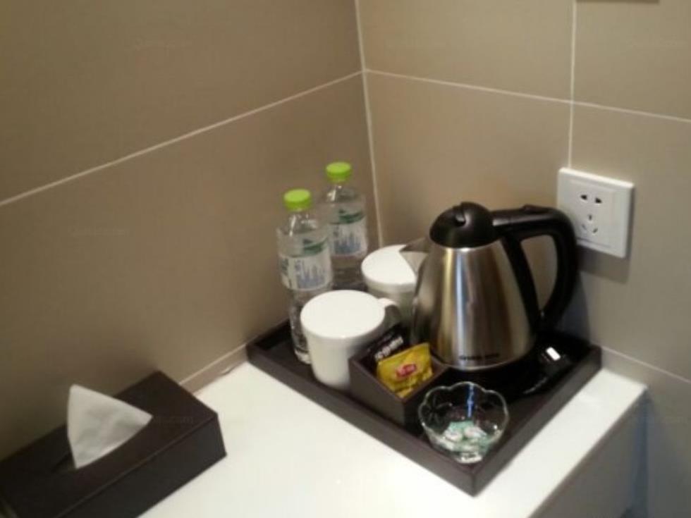 Ji Hotel Urumqi Hongshan Branch エクステリア 写真